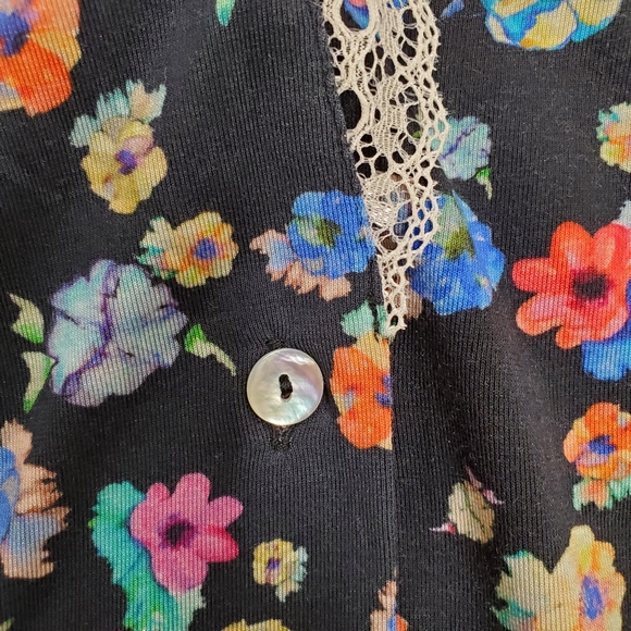 PAUL & JOE Painted Rose Denise Button Top - Picture 6 of 13